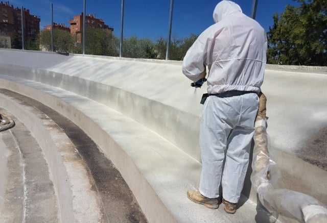 Polyurethane system for roof waterproofing with ETA