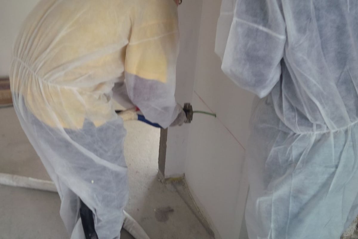 Comment injecter de la mousse de polyuréthane dans un mur?
