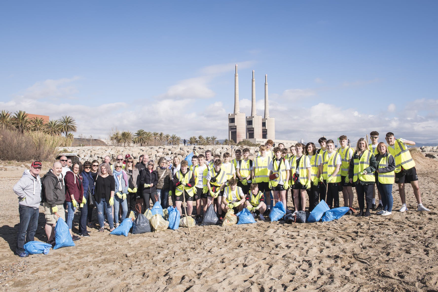 Voluntariado ambiental con el equipo Club Rugby de Mold