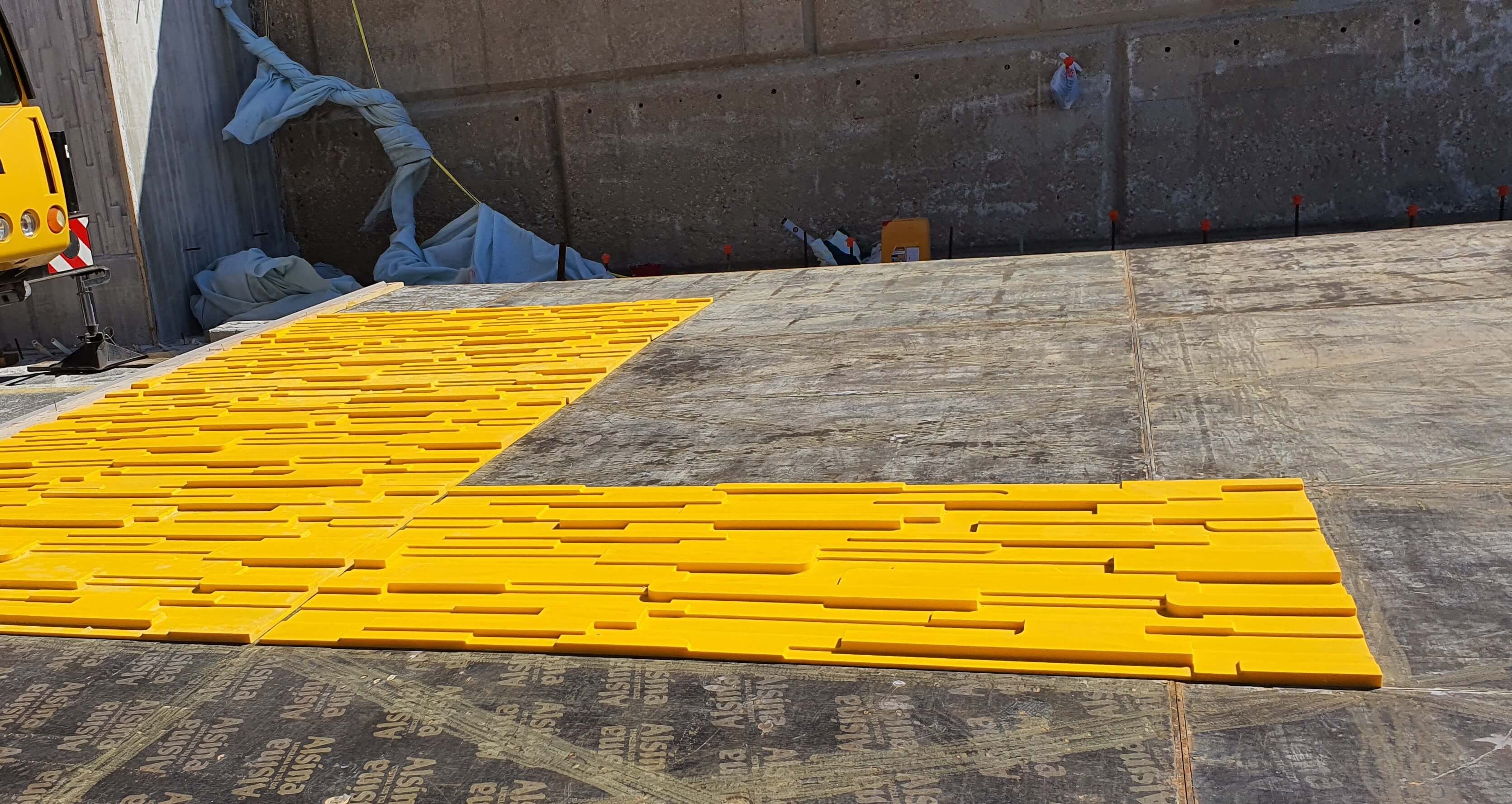 Elastomer moulds for concrete stampings